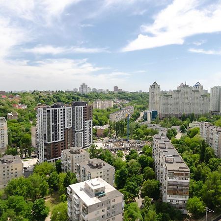 View Smart Apartment Kvartet Railway Station 4D Kyiv Exterior foto