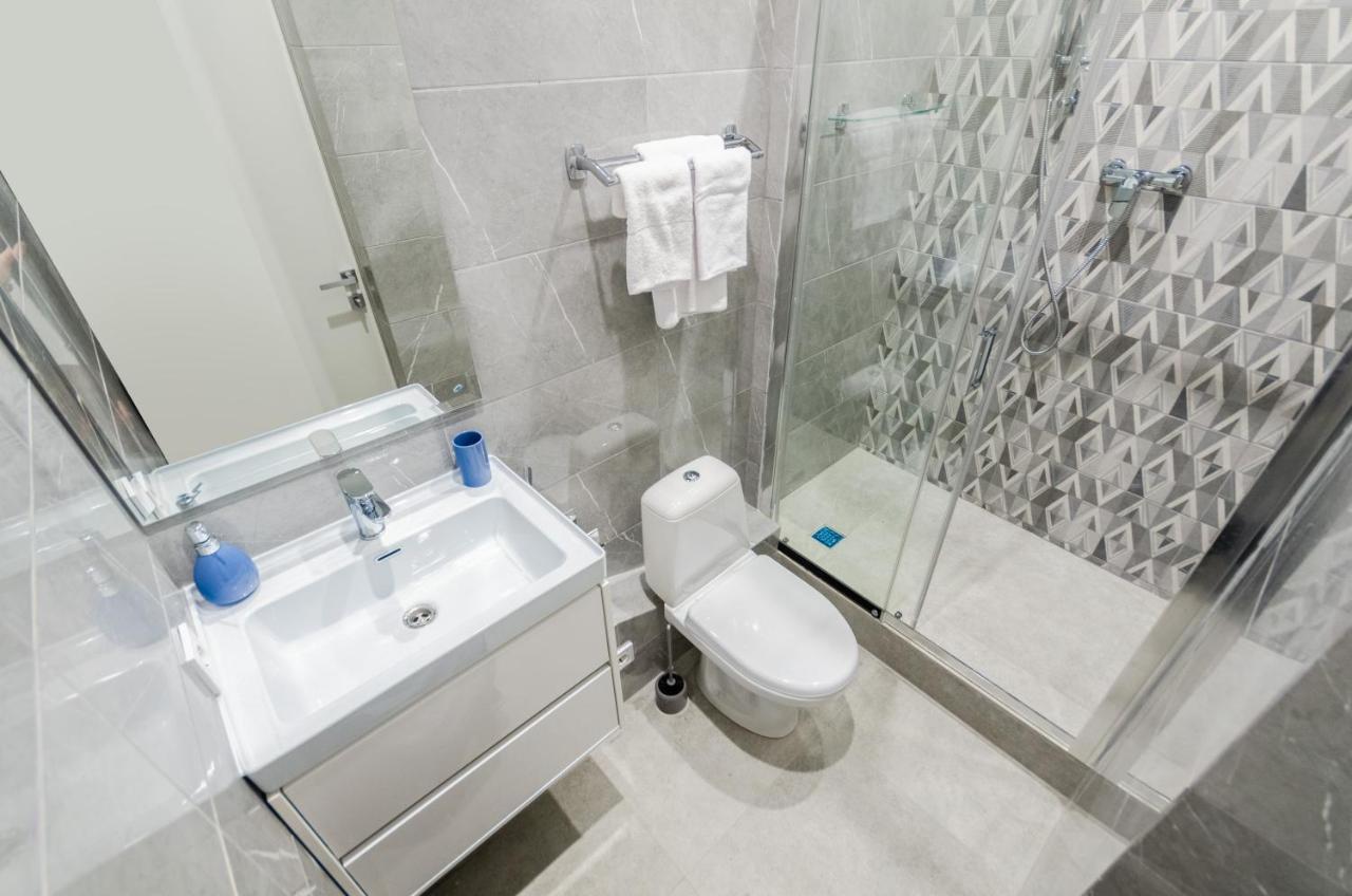 View Smart Apartment Kvartet Railway Station 4D Kyiv Exterior foto